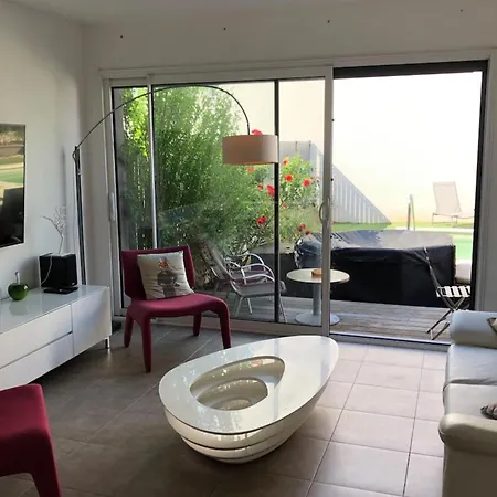 Et Lumineuse Maison T4 Air Conditionné Piscine Jacuzzi Parking Juvignac