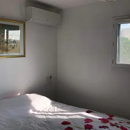 Pleasant Modern House T4 Airco Pool Parking Holiday home *