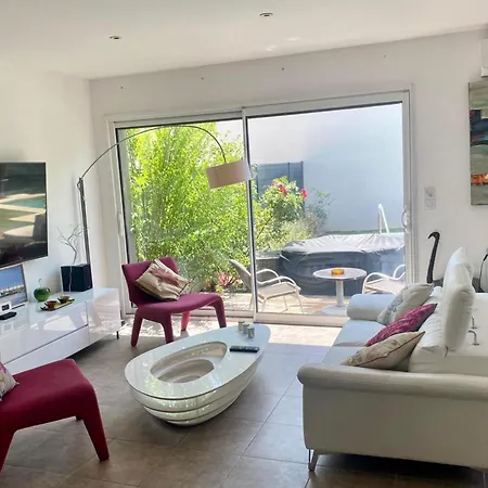 Et Lumineuse Maison T4 Air Conditionné Piscine Jacuzzi Parking *