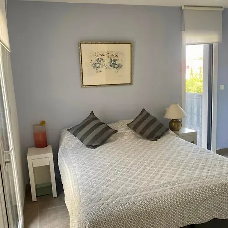 Dom wakacyjny Pleasant Modern House T4 Airco Pool Parking Juvignac