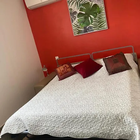 Dom wakacyjny Pleasant Modern House T4 Airco Pool Parking *