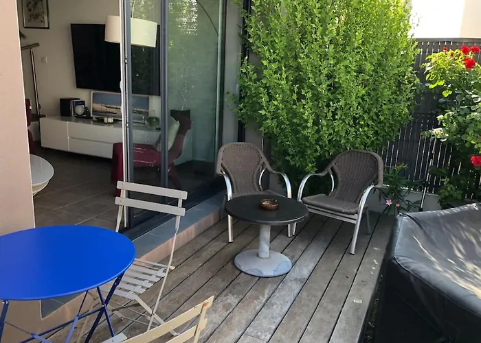 Сasa de vacaciones Et Lumineuse Maison T4 Air Conditionné Piscine Jacuzzi Parking
