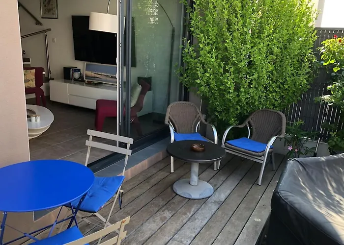 Et Lumineuse Maison T4 Air Conditionné Piscine Jacuzzi Parking