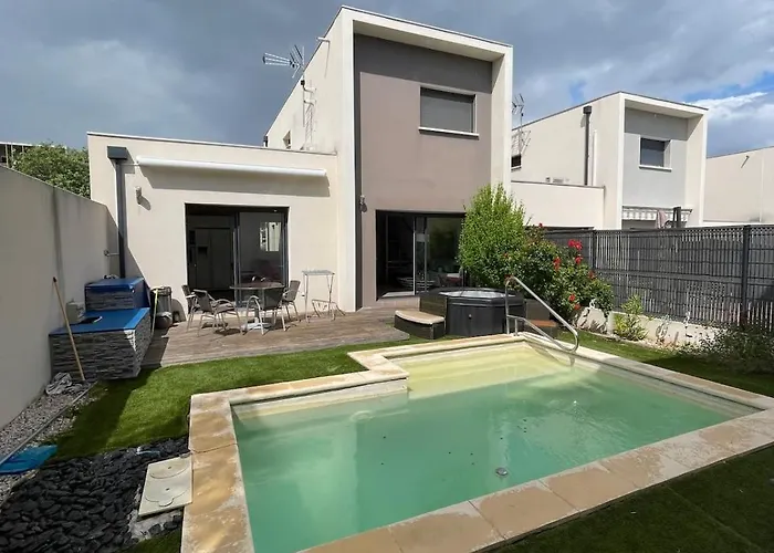 Et Lumineuse Maison T4 Air Conditionné Piscine Jacuzzi Parking Сasa de vacaciones Juvignac