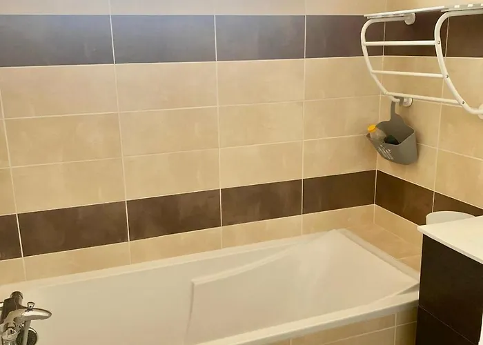 Сasa de vacaciones Et Lumineuse Maison T4 Air Conditionné Piscine Jacuzzi Parking
