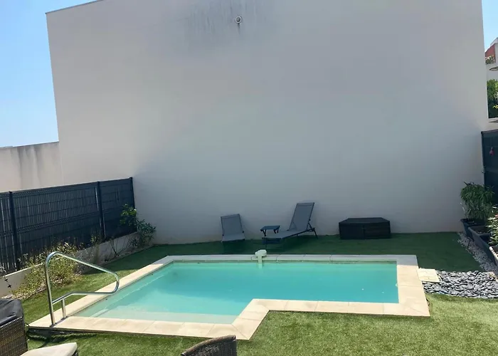 Et Lumineuse Maison T4 Air Conditionné Piscine Jacuzzi Parking *